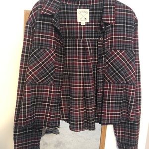 La hearts cropped flannel